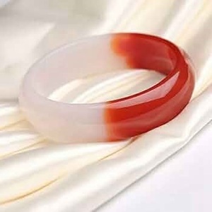 Nuevo Diseño de Brazalete de Resina Roja Natural de Brasil, Brazaletes de Calcedonia Roja y Brazalete de Jade para Venta al por Mayor - Product Image 2