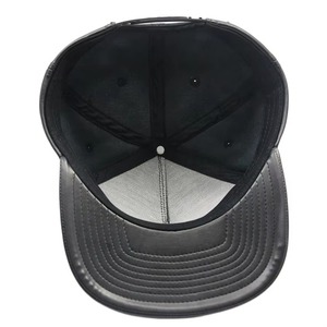 Gorra de Béisbol de Cuero Negra de 5 Paneles con Visera Ajustable y Caracteres en Relieve, Unisex, para Bebés, Uso en Exteriores - Product Image 4