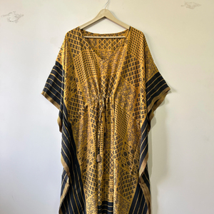 Lote surtido de vestidos kaftán de seda sari india, vestido maxi vintage de crepé de seda para mujer - Product Image 1