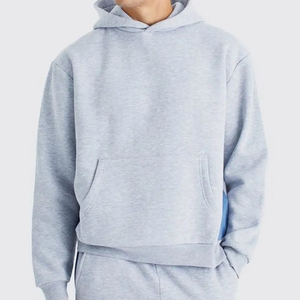 Ensemble de jogging deux pièces pour homme : pantalon de survêtement ample à bas évasé et sweat à capuche à empiècements, gris chiné mélangé, vierge, vente en gros - Product Image 3