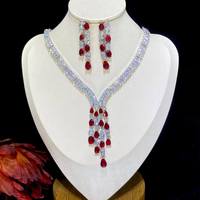 Parure de bijoux de luxe avec boucles d'oreilles pendantes et collier à pampilles en zircon cubique rouge, blanc et vert pour femme, accessoires de mariage et de cérémonie