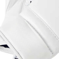 Ensemble de boxe personnalisé avec impression de logo de marque, ensemble de boxe en cuir véritable blanc, ensemble d'entraînement professionnel de kickboxing CP-BHG-04