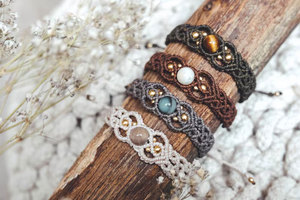 Bracelet en macramé fait main avec pierres précieuses, assortiment pour la fabrication de bijoux, vente en gros - Product Image 2