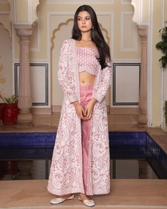 ชุดเสื้อและแจ็คเก็ตวิชิตราพรีเมียม พร้อมกางเกงผ้าซันตูนแบบเรียบ - Product Image 4