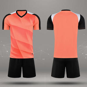 Conjunto de Uniforme de Fútbol para Hombre Adulto, Camiseta de Manga Corta con Cuello Alto, Diseño Liso Teñido, 100% Poliéster con Transferencia Térmica - Product Image 4