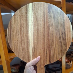 Tabla de cortar de cocina de piña sostenible de tendencia Bonito diseño Tablero de madera Precio hecho en Vietnam - Product Image 2