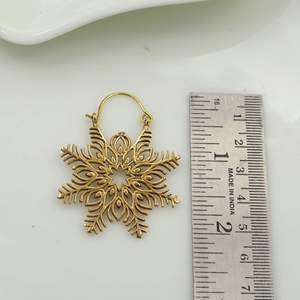 Boucles d'oreilles créoles flocon de neige plaqué or en alliage de zinc, style vintage, bijoux de fête pour femme, tons argent et or - Product Image 2