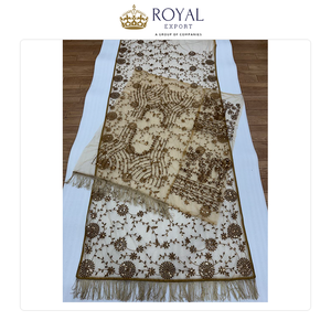 Sari indien de créateur de qualité supérieure, brodé de sequins et de motifs papillon, idéal pour les mariages, disponible à la vente dans le monde entier. - Product Image 5