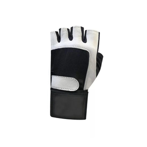 Customizable Lightweight Breathable Non-<b>Slip</b> <b>Half</b> Finger Weightlifting Gloves High Quality Leather Fitness Size Logo Outdoor - Product Image 3