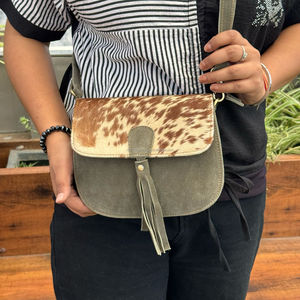 Nouveau design de gros de sacs à bandoulière haut de gamme en cuir suédé véritable avec pompon pour femmes sacs à main à bandoulière en cuir de vachette - Product Image 4