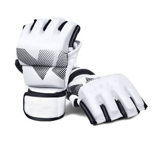 Guantes de MMA Negros Hechos a Medida al por Mayor, Guantes de Entrenamiento de Combate en Jaula sin Dedos de Cuero PU con Logotipo Personalizado - Product Image 3