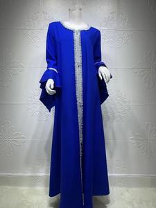 Elegantes vestidos abaya de poliéster para mujeres musulmanas de América en poliéster seda, personalizados y listos para enviar bajo demanda con logo. - Product Image 5