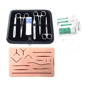 Los estudiantes de medicina practican el kit de sutura quirúrgica para el desarrollo de habilidades y el entrenamiento, kit de práctica de sutura quirúrgica, instrumento médico - Product Image 1