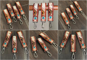 Porte-clés mousqueton en cuir repoussé à la main avec motif tournesol en cuir de vachette et pierre turquoise Sangle de clé en cuir véritable Petits porte-clés - Product Image 3