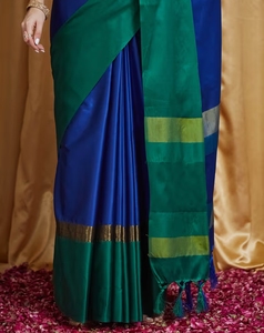Sari de Algodón y Seda para Mujer KV, Azul Marino y Verde, con Estampado Sólido y Blusa sin Coser - Product Image 6