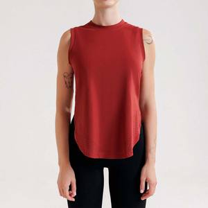 Camiseta sin Mangas Roja de Lujo para Mujer, Fabricada en Pakistán, Venta de Fábrica, Camiseta sin Mangas con Logotipo Personalizado Más Vendida - Product Image 1