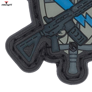 แพทช์โลโก้ยางพีวีซีคุณภาพสูงแบบกำหนดเอง ผ้า 3 มิติ ขอบเย็บแบบเมอร์โรว์ สำหรับสวมใส่กลางแจ้ง หมวก เสื้อผ้า ผลิตในปากีสถาน - Product Image 2