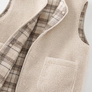 <b>Women's</b> Vintage Checkered Knitted Lamb Wool <b>Vest</b> Round Neck Double-Sided Sleeveless Waistcoat for Autumn Winter - Product Image 5