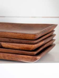 Assiette à dîner en bois d'acacia faite à la main, écologique, lavable au lave-vaisselle, design personnalisable pour la maison, le restaurant et les fêtes - Product Image 2