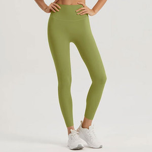 Ensemble de sport haut de gamme, tendance, respirant, léger et confortable, comprenant un legging taille haute et un soutien-gorge de sport, du meilleur fournisseur pour la gym et le fitness - Product Image 2
