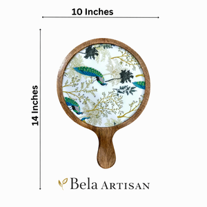 Planche de service en bois de luxe artisanale Bela avec incrustation en céramique paon, plateau rond décoratif pour pizza et fromage avec poignée - Product Image 2