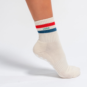 Chaussettes de sport personnalisées avec logo, chaussettes athlétiques, fabricant de chaussettes en coton ODM pour Pilates, tennis, pickleball - Product Image 3