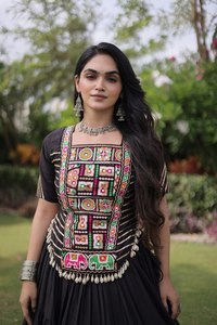 <b>Women</b> Traditional Indian Pakistani <b>Lehenga</b> Choli Embroidered Folklore Dress Ruffle Skirt for Wedding Party - Product Image 3
