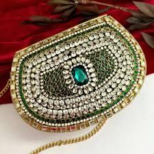 Pochette de soirée Royal Mosaic Kundan avec des accents décoratifs artisanaux complexes, pochette de soirée en métal - Product Image 5