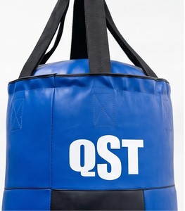 Sac de Frappe QST en Gros, Noir et Rouge, en Cuir PU, Remplissage de Sable, Sac Lourd Personnalisable avec Logo pour Entraînement de Boxe et Arts Martiaux - Product Image 3