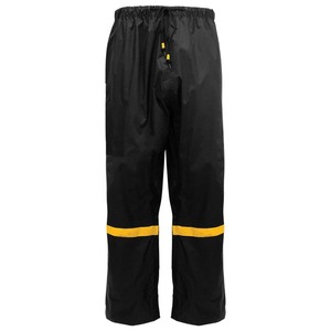 Traje Impermeable Negro con Ribete Amarillo y Chaqueta con Capucha para Uso en Exteriores - Product Image 2