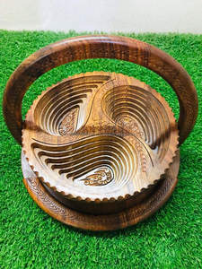 Unique Design Handmade <b>Wooden</b> Fruit <b>Baskets</b> with Handle for Home Hotel and Restaurant Use Available at Affordable Price - Product Image 2