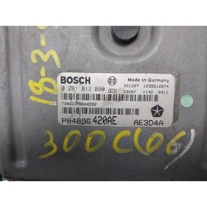300 ECU y Módulos de Computación Usados 04896420AE - Product Image 4