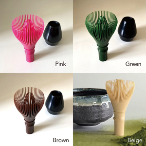 Fouet à matcha (Chasen) en résine écologique de fabrication japonaise avec support – Prix de gros pour débutants, enfants, seniors et cafés - Product Image 1
