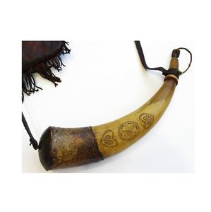 Cuerno para beber hecho a mano con soporte decorativo para bar en casa, cocina y decoración rústica. - Product Image 1