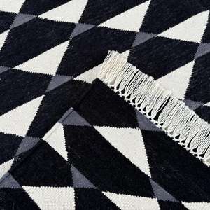 Tapis Dhurrie en coton à texture plate Design géométrique Résistant aux taches Style moderne antibactérien pour les zones à fort trafic - Product Image 6