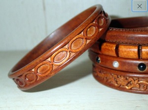 Bracelets tendance en bois d'acacia naturel personnalisés pour femmes, polis, rustiques, luxueux, en bois - Product Image 2