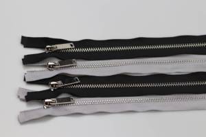 Nylon <b>Zipper</b> Rolls Long Chain Eco-Friendly Wholesale Custom LOGO Plastic Sustainable <b>Zippers</b> for Bags Garments Shoes Black Color - Product Image 4