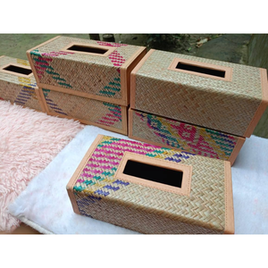 Porta pañuelos Shetal Pati hecho a mano, ecológico, étnico, sostenible, diseño tejido a mano natural, duradero y ligero. - Product Image 1