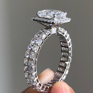 แหวนเพชรร่วมงานแต่งงานและหมั้นเพชรรัศมีทรงเหลี่ยม IGI Certified Radiant Lab Grown Diamond น้ำหนัก 1.75 กะรัต ทองคำเหลือง 14k ของขวัญสำหรับงานปาร์ตี้ เครื่องประดับ - Product Image 5