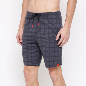 Nouveauté - Shorts texturés gris uni pour homme - Tissu léger et respirant - Vêtements de fitness pour homme - Shorts mi-cuisses - Product Image 4