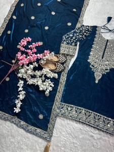 Ensemble Salwar Moderne en Velours de Viscose Lourd Pur, Longueur Ras du Sol, pour Femme, Manches Longues, Broderie Lourde, Prêt-à-porter pour Fêtes - Product Image 4