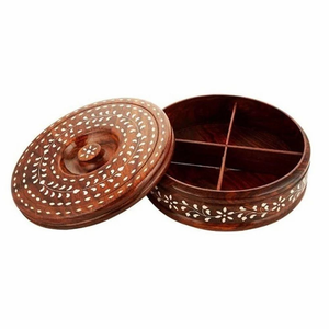 Boîte de service en bois divisée avec incrustation florale et 4 compartiments – Plat de service haut de gamme pour la cuisine et la table – Vente en gros - Product Image 5