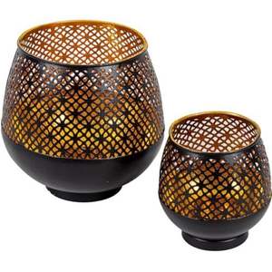 Portavelas modernos de metal, diseñados para realzar espacios habitables con una suave luz de vela y un atractivo escultural. - Product Image 1