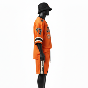 Ensemble short et maillot de football pour homme, tissu mesh doux premium 220 GSM, orange, vêtements de sport, logo personnalisé appliqué. - Product Image 3