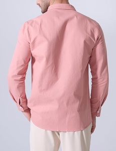Chemise boutonnée en coton rose pour homme, manches longues, col rabattu, couleur unie, avec poches, coupe classique, toutes saisons, haut décontracté - Product Image 3