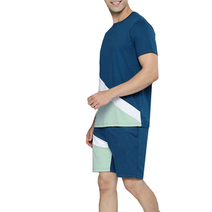 Ensemble de tenue d'été élégant pour hommes, respirant, à manches courtes, avec short assorti, ensemble deux pièces de style moderne pour l'été - Product Image 1