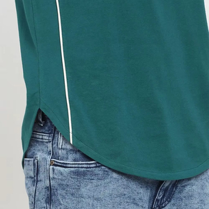 เสื้อยืดแขนสั้นคอกลมสีเขียวสำหรับผู้ชาย ทรงปกติ ระบายอากาศได้ดี สไตล์ลำลอง ผลิตจากโพลีเอสเตอร์ 100% น้ำหนัก 180 กรัม มีโลโก้ด้านหน้า - Product Image 5