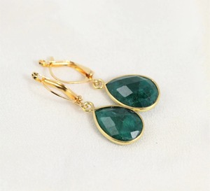 Pendientes de Plata con Esmeralda Natural en Forma de Pera, Joyería de Piedra de Nacimiento de Mayo, Estilo Lever-Back para Mujer - Product Image 3