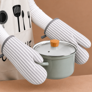 Professional Good Quality Yarn Dyed Cotton <b>Oven</b> Mitts Highest Selling Stripe Design Beautiful <b>Oven</b> Mitten in India. - Product Image 1