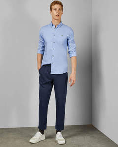 เสื้อเชิ้ตแขนยาวสีฟ้าอ่อนสำหรับผู้ชาย สีพื้น ผ้าฝ้ายป๊อปลิน 100% กันยับ ปกคอเสื้อพับได้ สไตล์สมาร์ทแคชชวล - Product Image 3